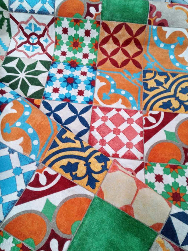 Scampolo di tessuto siciliano, 1 metro, misto cotone, h 280 cm  con maioliche siciliane colorate quadrate