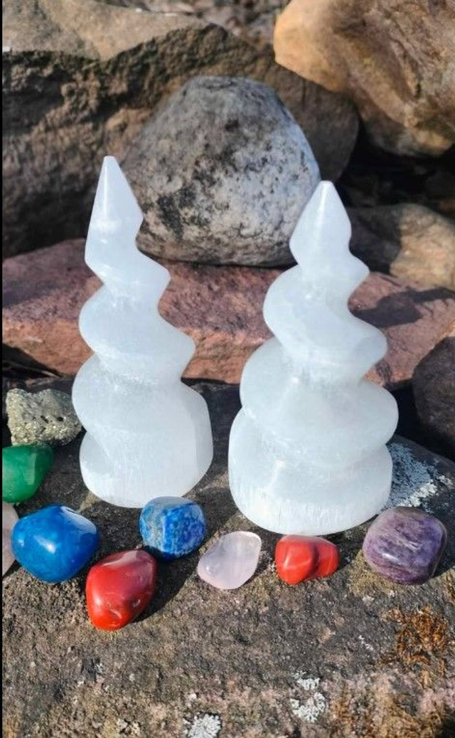 Seleniitti Spiraali 10 cm