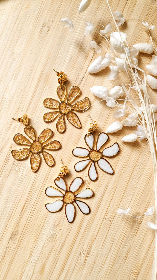 Floraya - Boucles d’oreilles en résine faite main