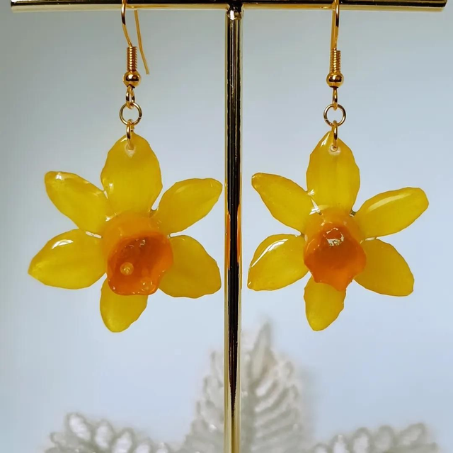 Boucles d&#039;oreilles la jonquille ou narcisse