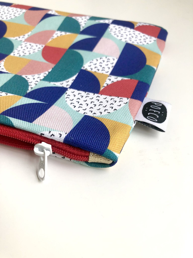 Trousse plate - BAUHAUS ( bleu - vert - rouge - jaune)