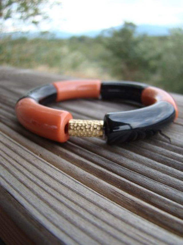 Bracelet perles tubes incurvées Chandra Bhoora 