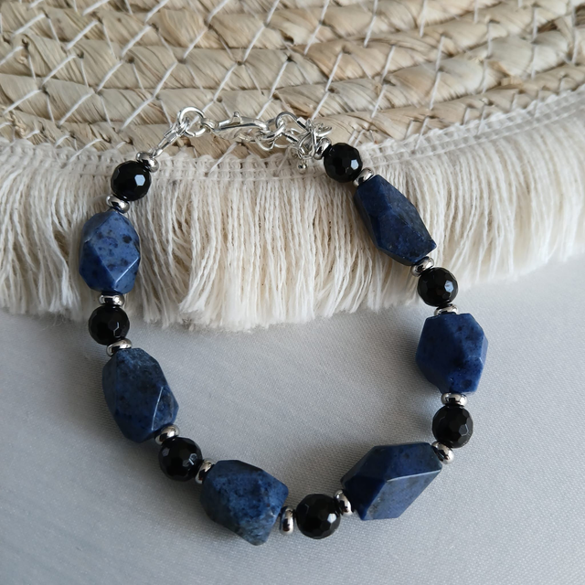 Dames armband Dumortieriet en Onyx (1.132)