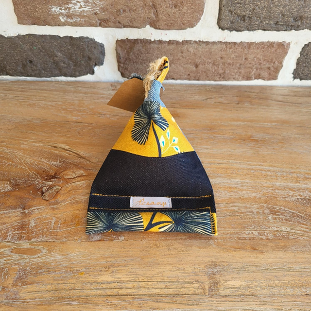 Support de téléphone en jean upcyclé- ginkgo