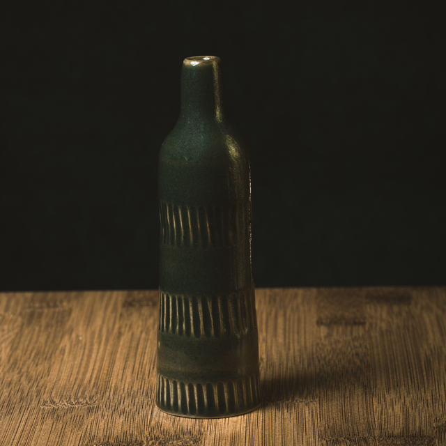 Long vase 