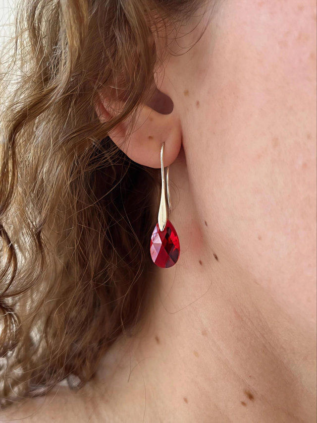 Boucles d'oreilles rouge intense