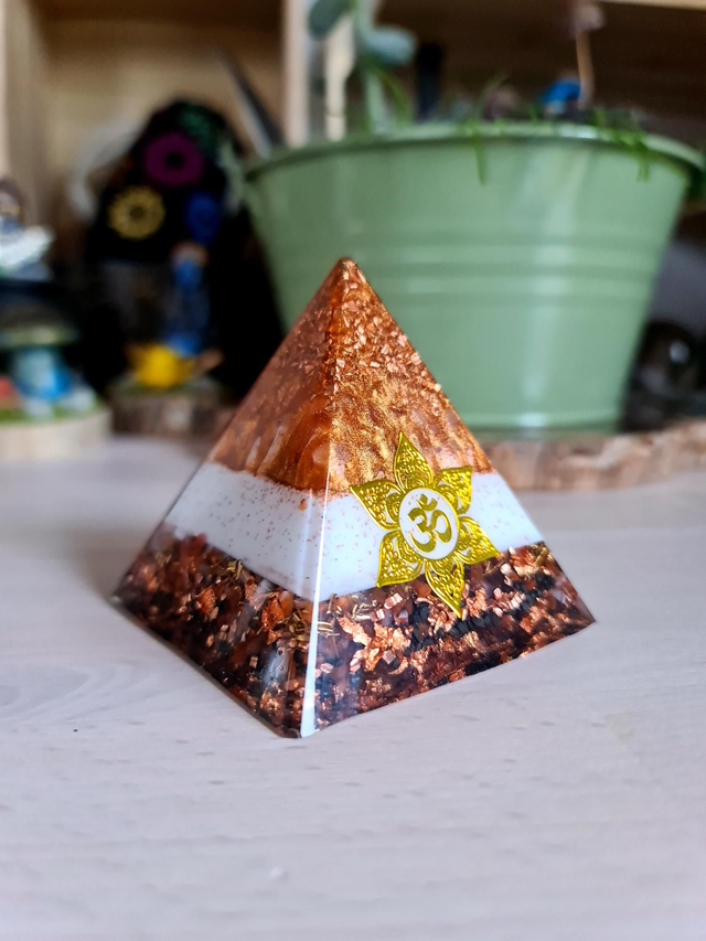 Pyramide Om 🕉 Force et concentration 