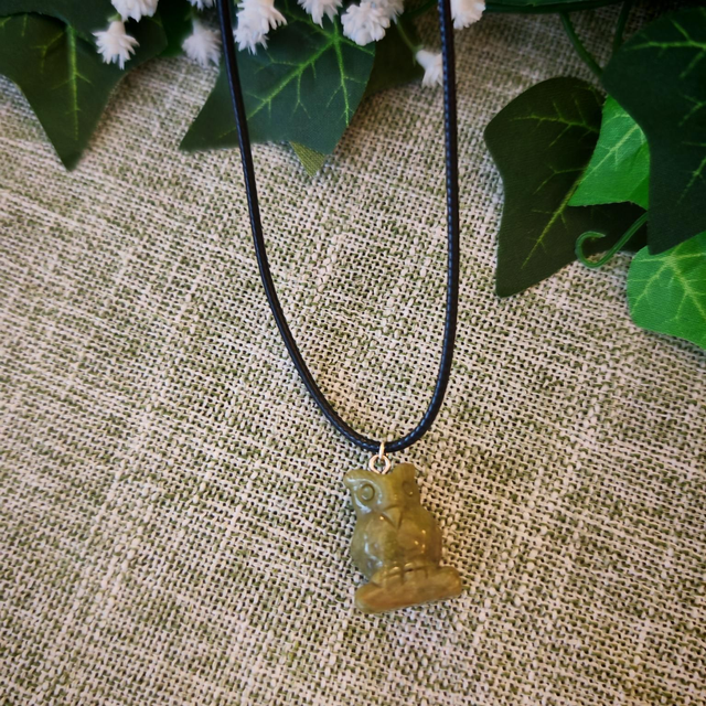 Collier hibou jade