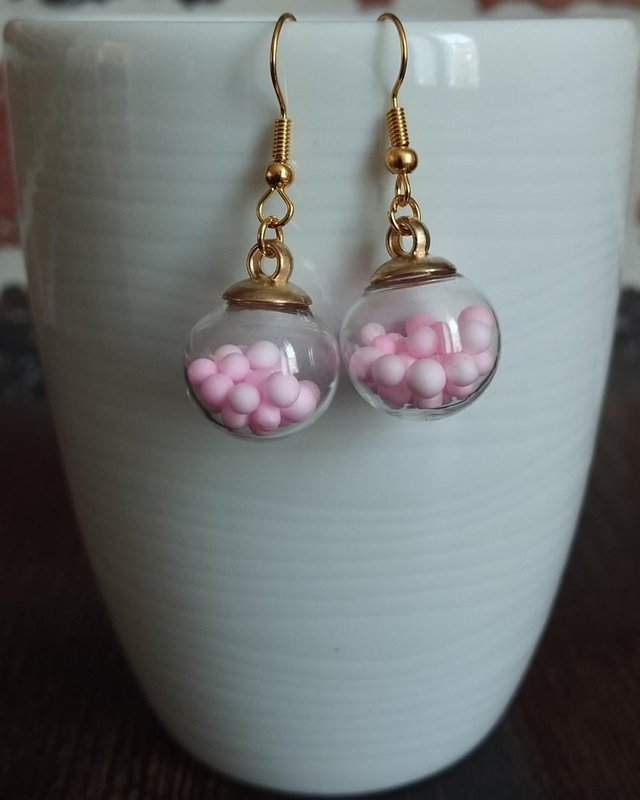 ✨ Boucles d’oreilles en verre – Élégance et originalité ✨