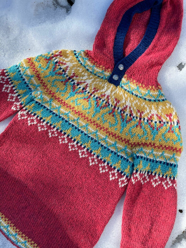 Alasuq Polar Sweater Kit - Col 27 (Hooded, Coral Heather) - Wool &amp; Pattern - Linka Neumann