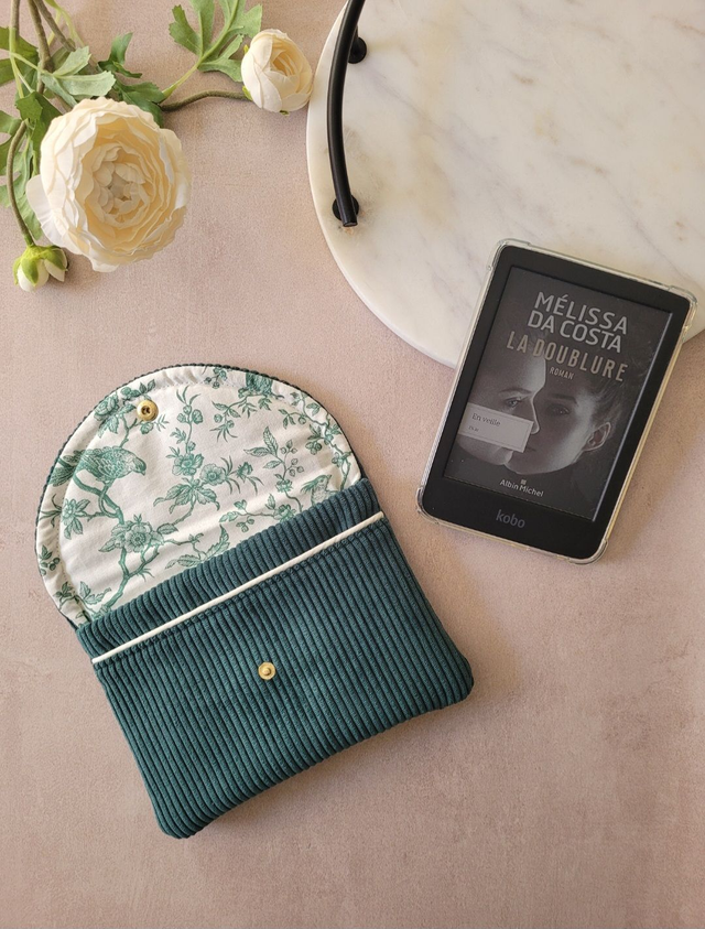 LISON - pochette liseuse Velours vert sapin