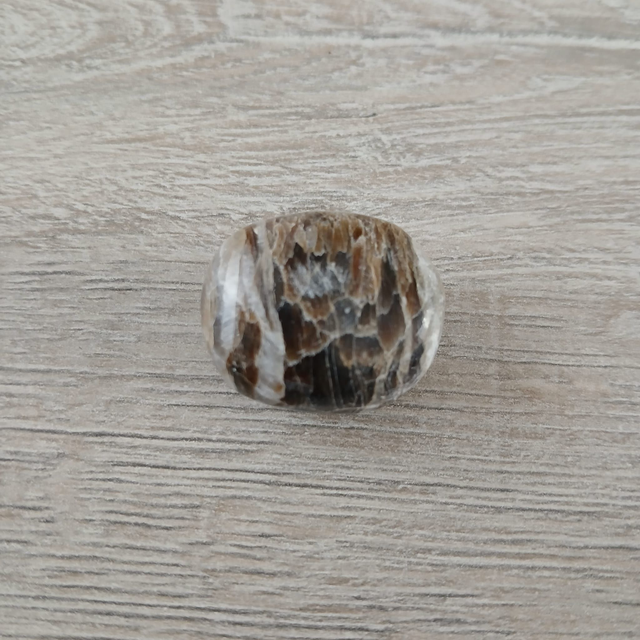 Bruine Calciet – Aarding & Stabiliteit 2,5x3x1,5cm  (12.104)