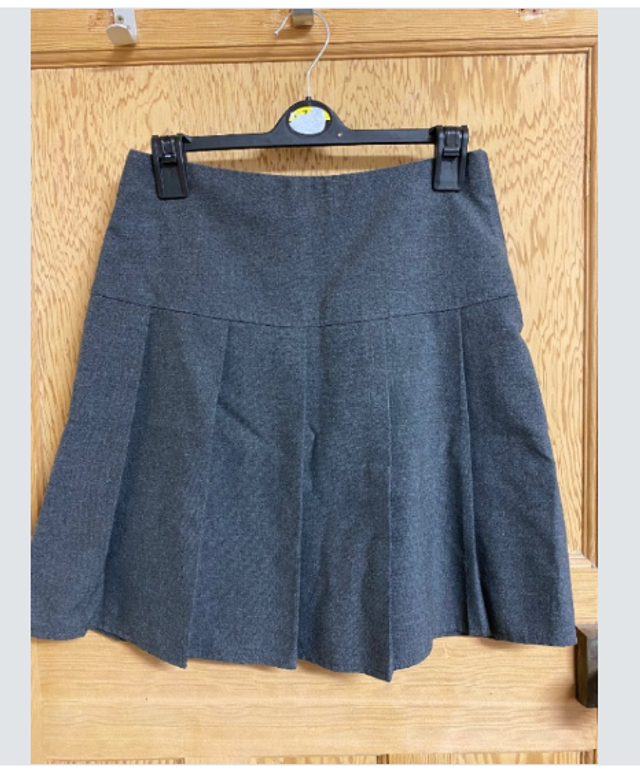 Preloved grey skirt