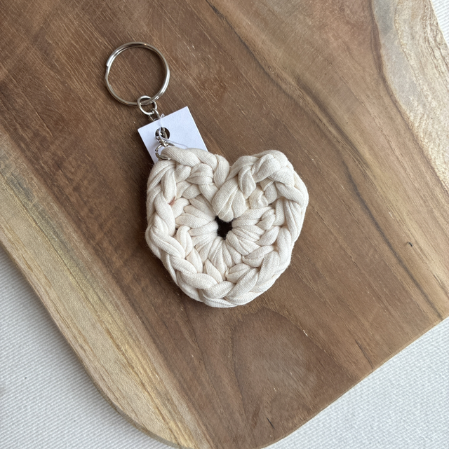 Porte clé cœur blanc 