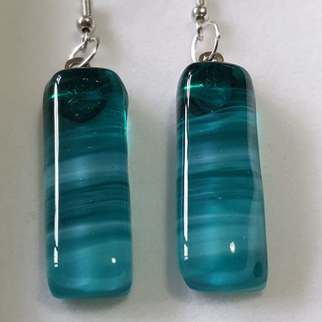 Whispy green fused glass earrings e33b