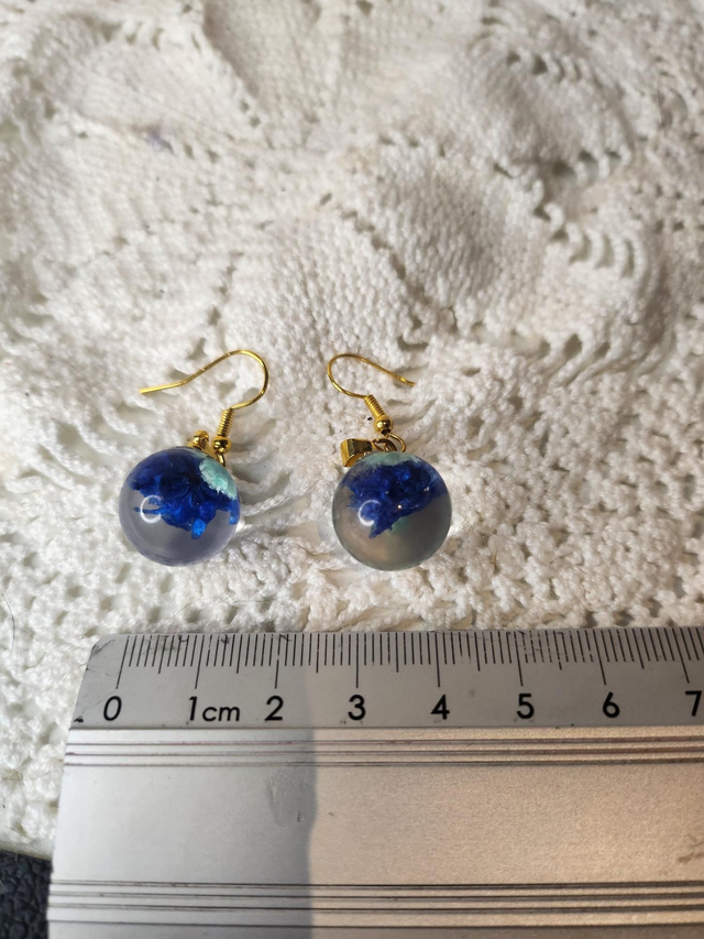 Boucles d'oreilles Boules fleurs bleues