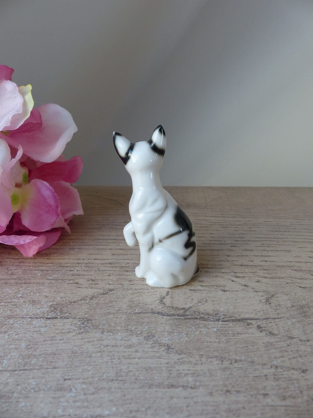 Figurine rare de chat miniature blanc et noir en porcelaine décoration collection chat