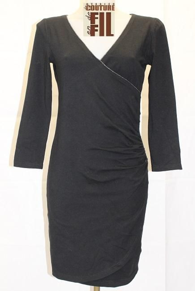 Robe noire en manche longue 