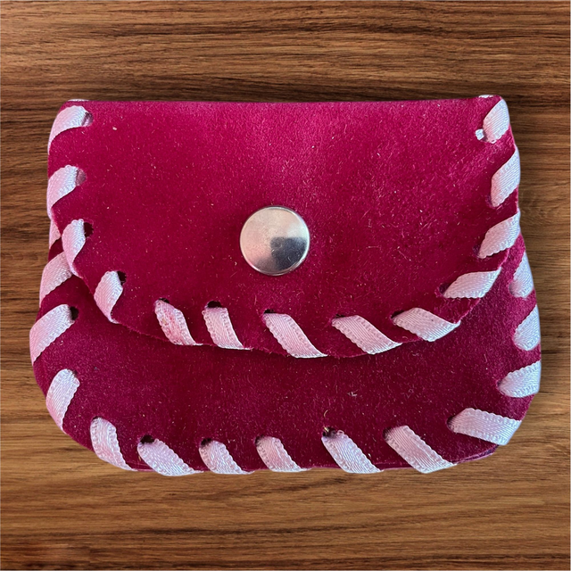 Pochette à chapelet en cuir framboise