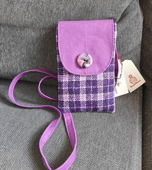 Harris Tweed Moffat bag. Purple