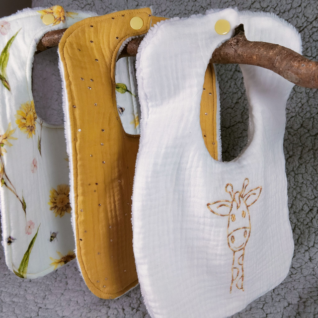 Lot de 3 bavoirs assortis girafon 