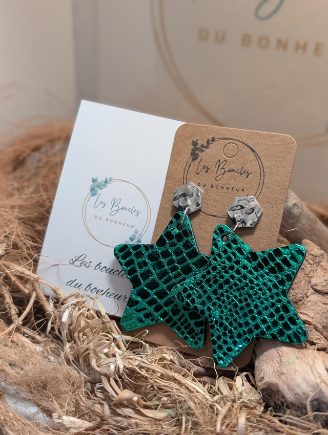 Boucles d'oreilles Étoile vert irisé s165