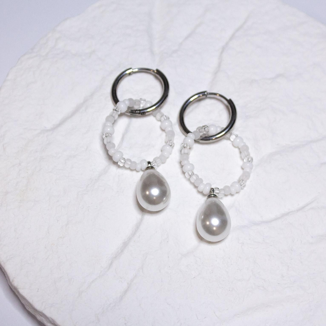 Pearls & Beads (bela)