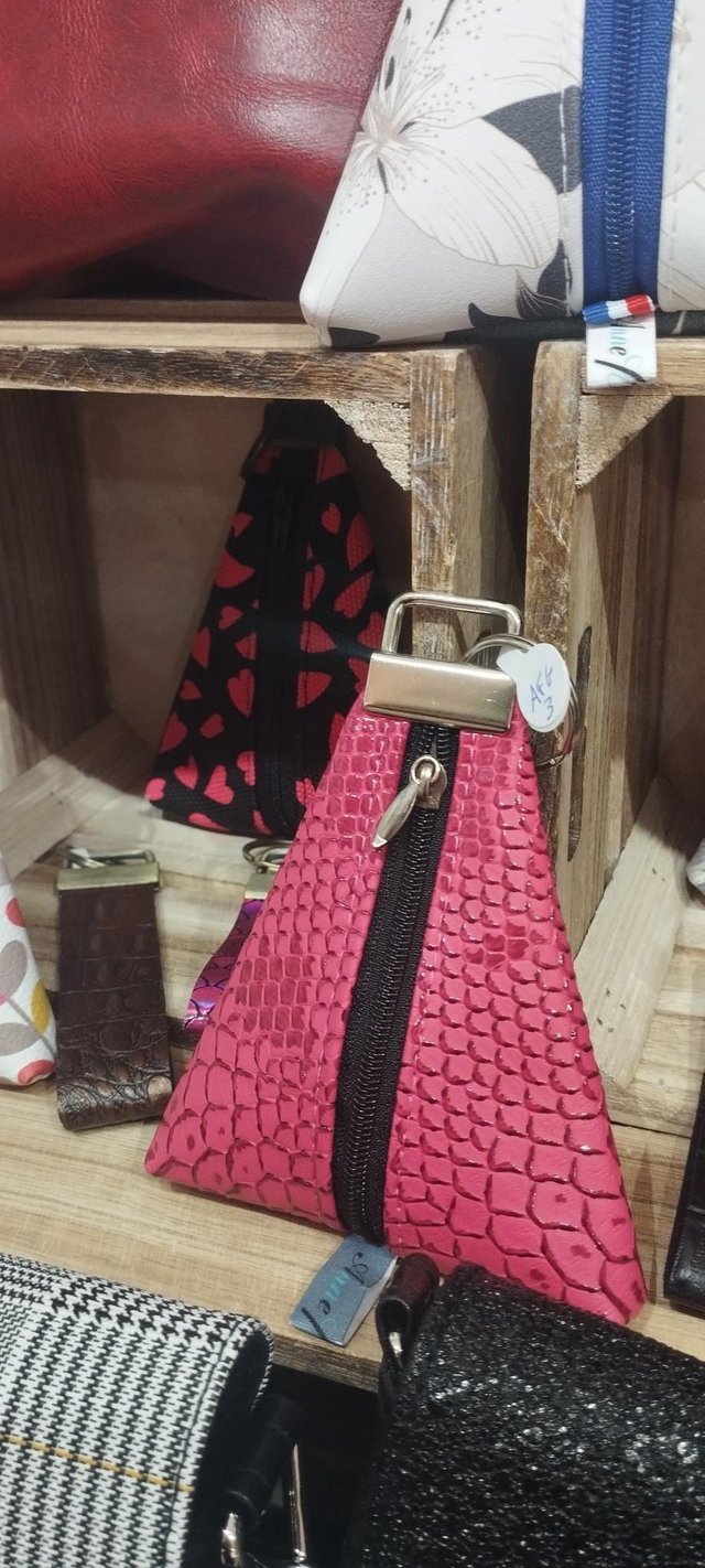 Porte-monnaie, porte clés triangle 