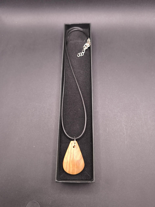 Pendentif goutte
