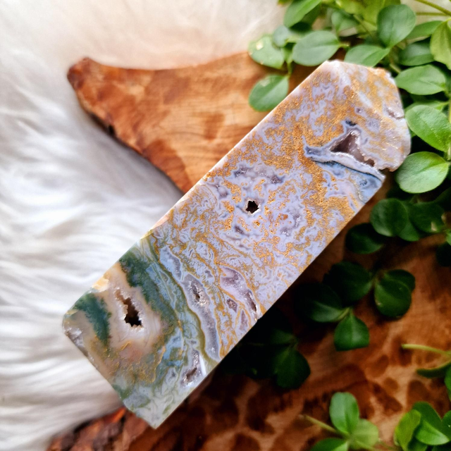Moss Agate 4 sided point 480g