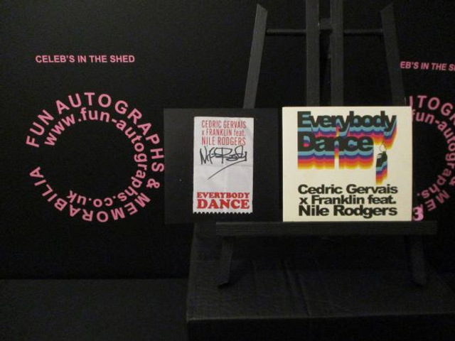 Nile Rodgers - 'Everybody Dance' Single + Authentic Autographed Single Insert Card (3)