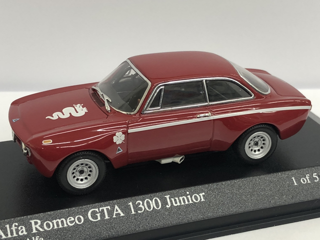 Alfa Romeo GTA 1300 Junior Autodelta Minichamps 1:43