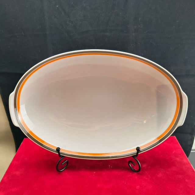 Thomas | Serveerschaal Diepe schaal met grepen (lengte 31,5 cm | breedte 21,0 cm | hoogte 5,5 cm) metr Bruine en Oranje bies | Vintage