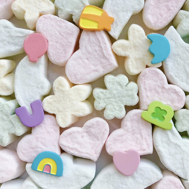 Lucky Charm mallow minipins