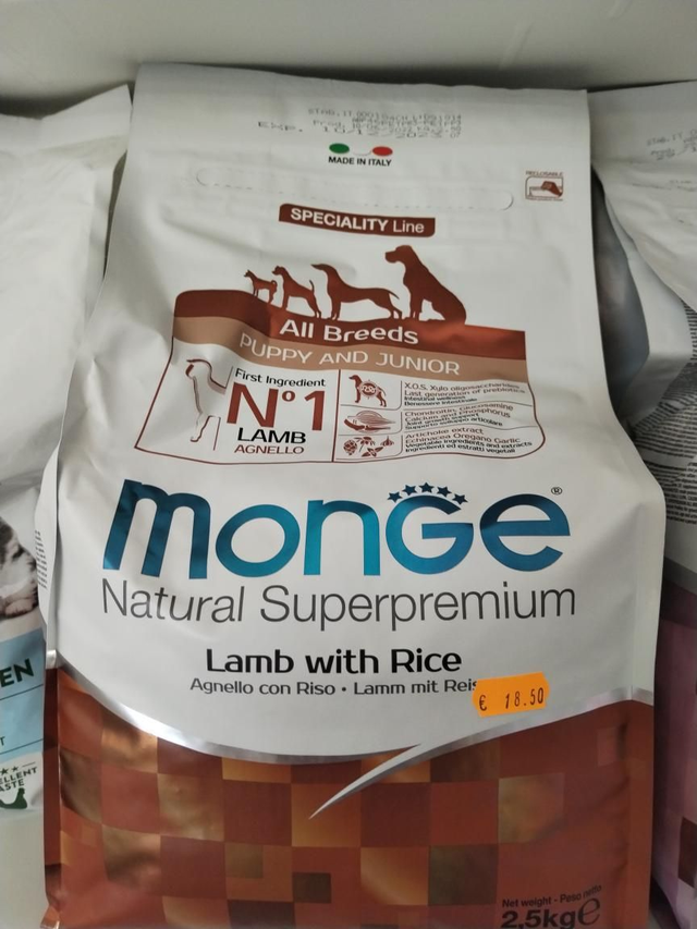 MONGE Natural Super Premium All Breeds Puppy 