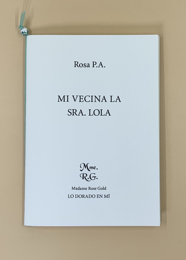 R-007 Mi vecina la Sra. Lola