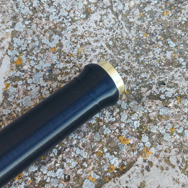 Gralla baixa sense claus en si natural