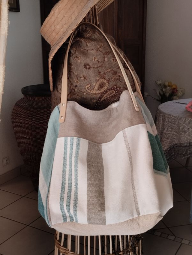 Grand sac cabas cube fait main harmonie écrue et vert pâle multi matières