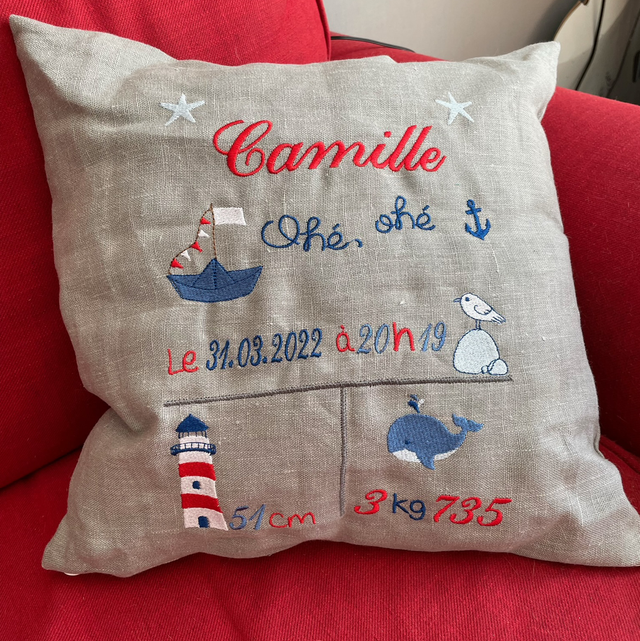 Coussin brodé