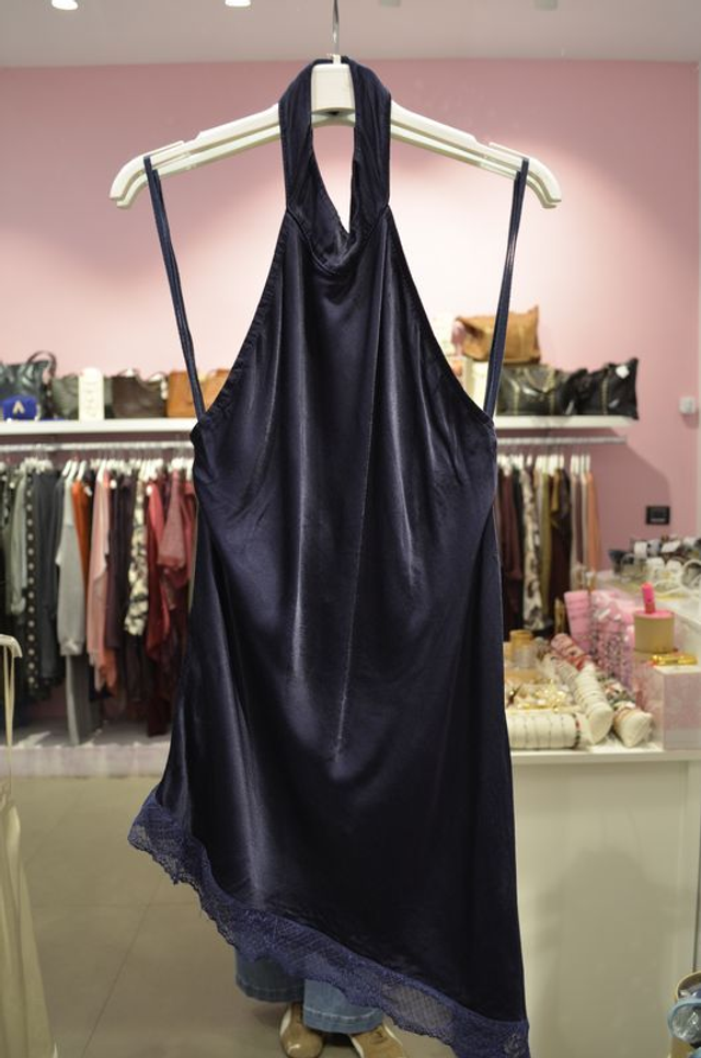 Top Asimétrico Al Cuello