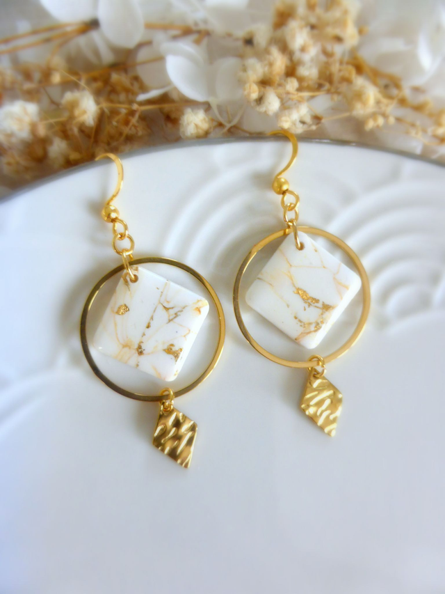 Boucles d'oreilles pendantes - Crème d'or