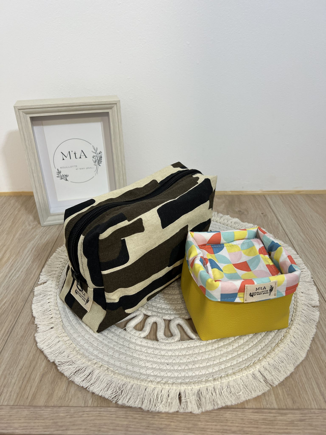 Ensemble trousse cotons démaquillants géométrique