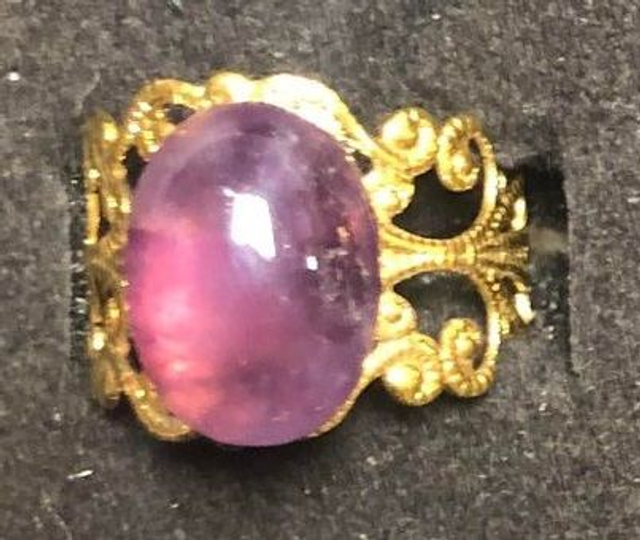 améthyste (bague baroque dorée) 