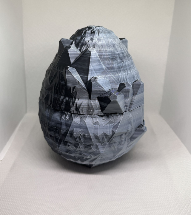 Oeuf de dragon cristal avec ailes