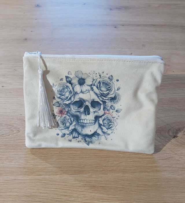 Pochette tête de mort