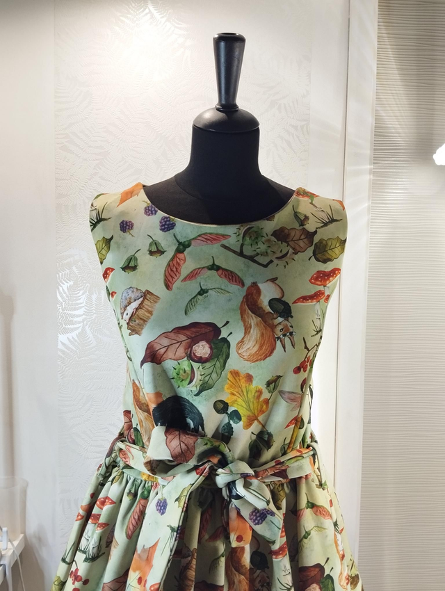 Robe Lindy Bop Green Woodland Fairy Forest T46/48