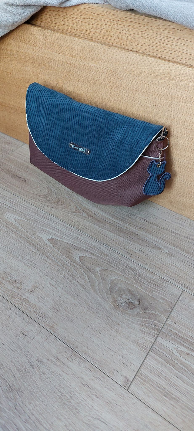 Sac à main Mignon marron et bleu foncé