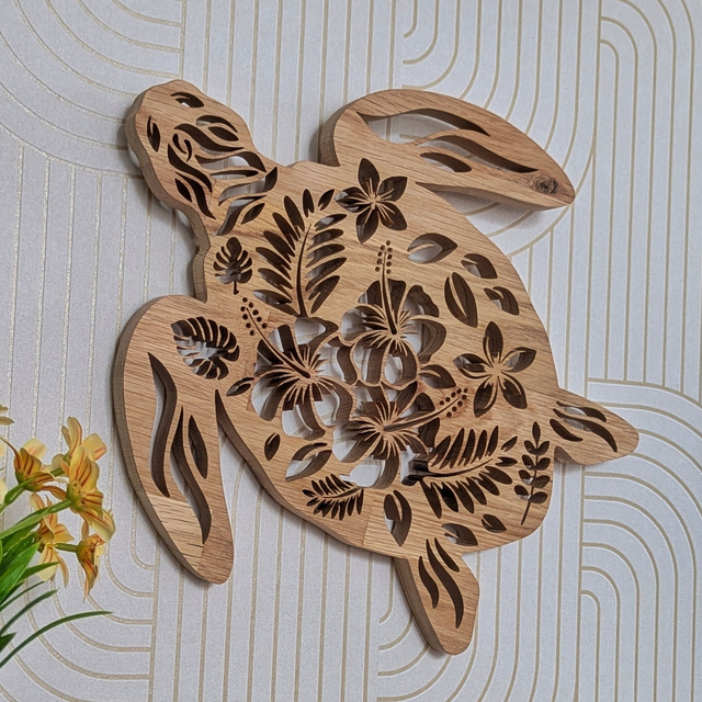 Tortue de mer Polynésie en chêne