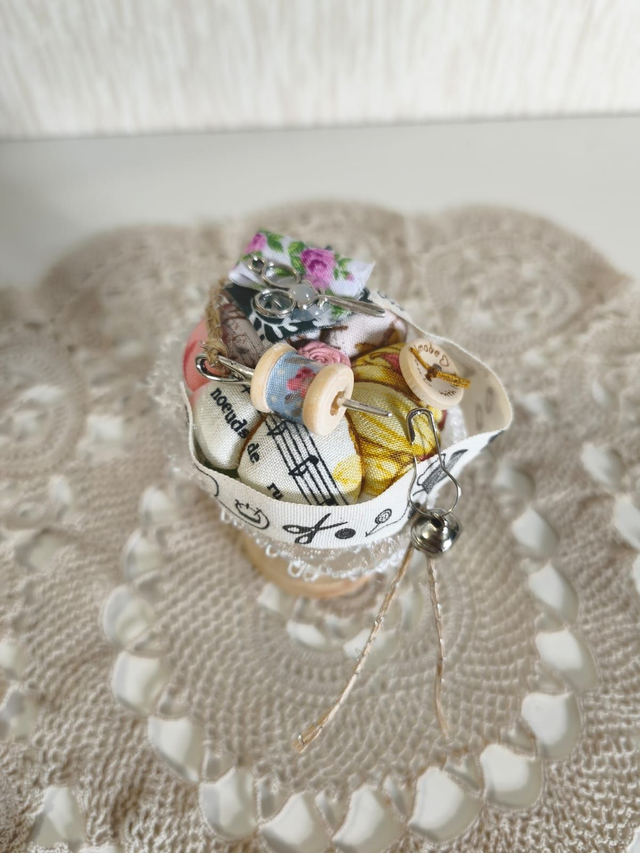 Alfineteiros grandes