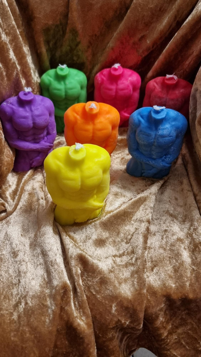 Wax Play Candle - Ripped male